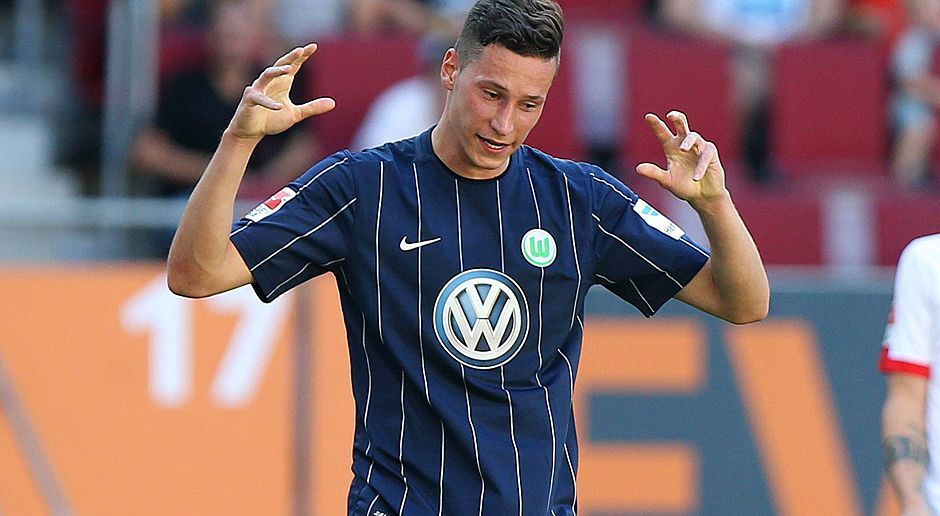 
                <strong>Julian Draxler (VfL Wolfsburg)</strong><br>
                Julian Draxler bringt Tempo und Kreativität in die Topelf. Allerdings auch ein wenig Unruhe. Doch der Offensivakteur bleibt Wolfsburg erhalten und damit auch der Champions League fern. 
              