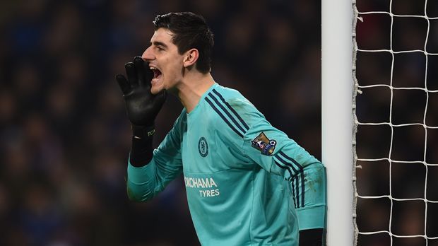 
                <strong>Platz 4: Thibaut Courtois</strong><br>
                Platz 4: Thibaut Courtois. Auch der heutige Chelsea-Keeper spielte von 2011 bis 2014 bei Atletico Madrid und stand Messi in der Zeit mehrfach gegenüber. Sechsmal konnte er den flinken Offensiv-Star nicht aufhalten.
              