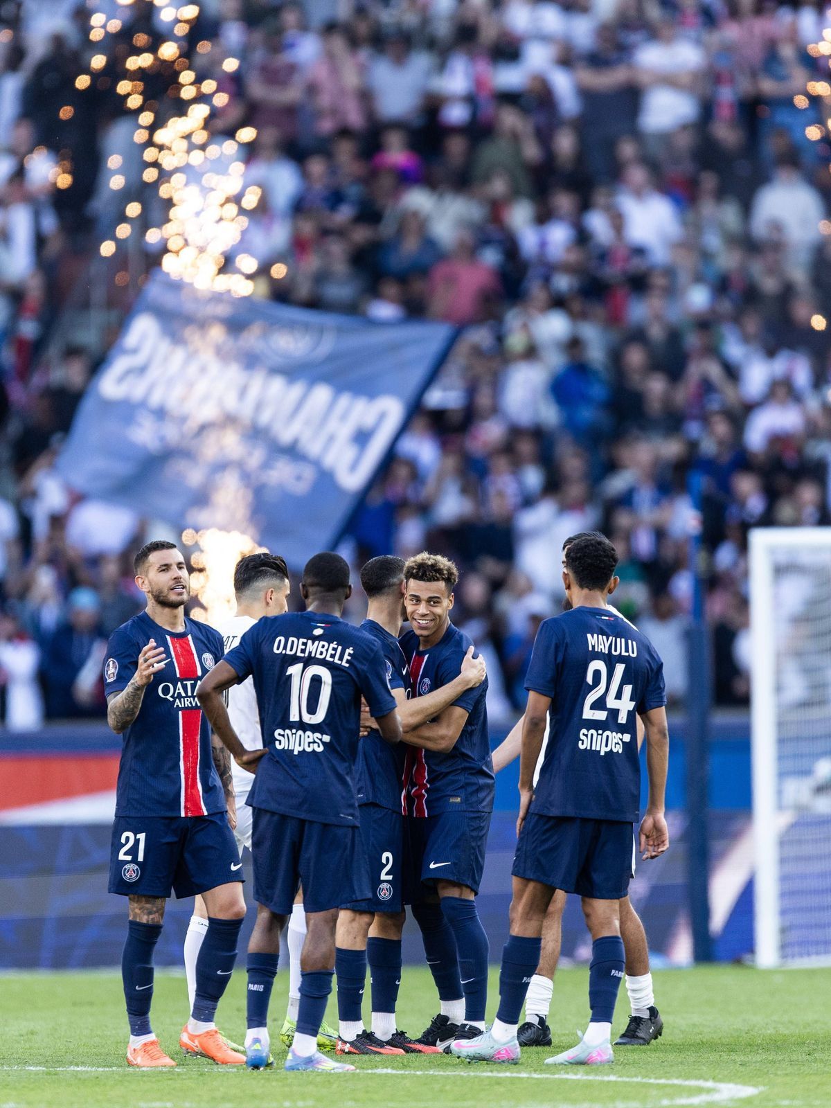 Paris Saint-Germain FC v Angers SCO - Ligue 1 McDonald s Paris Saint-Germain players celebrate winning the match and the French championship title after the French L1 football match between Paris S...