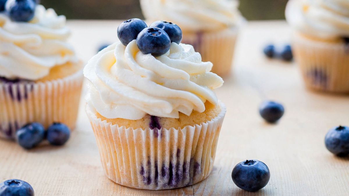 blueberry cupcake