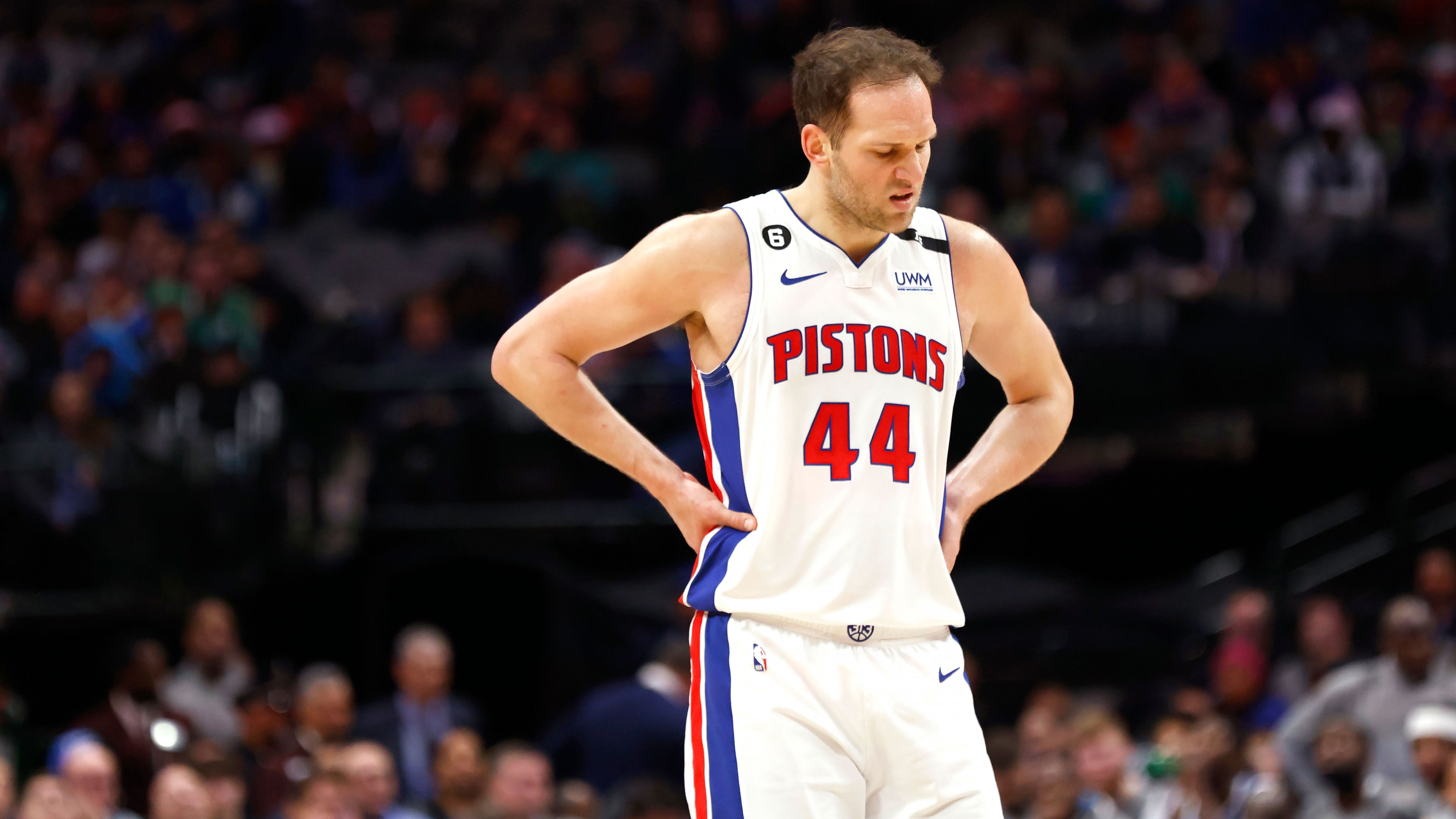 <strong>Bojan Bogdanovic &amp; Alec Burks (New York Knicks)</strong><br>Dieser Trade könnte ein Game-Changer für die Knicks werden. Bogdanovic und Burks geben ihnen zusätzlichen Scoring-Punch und Playoff-Erfahrung. Der Preis für die beiden war überraschend gering, nachdem sich Detroit lange sträubte, Bogdanovic überhaupt abzugeben. Die Pistons bekommen Evan Fournier, Malachi Flynn, Quentin Grimes, Ryan Arcidiacono, zwei Zweitrundenpicks und Cash.