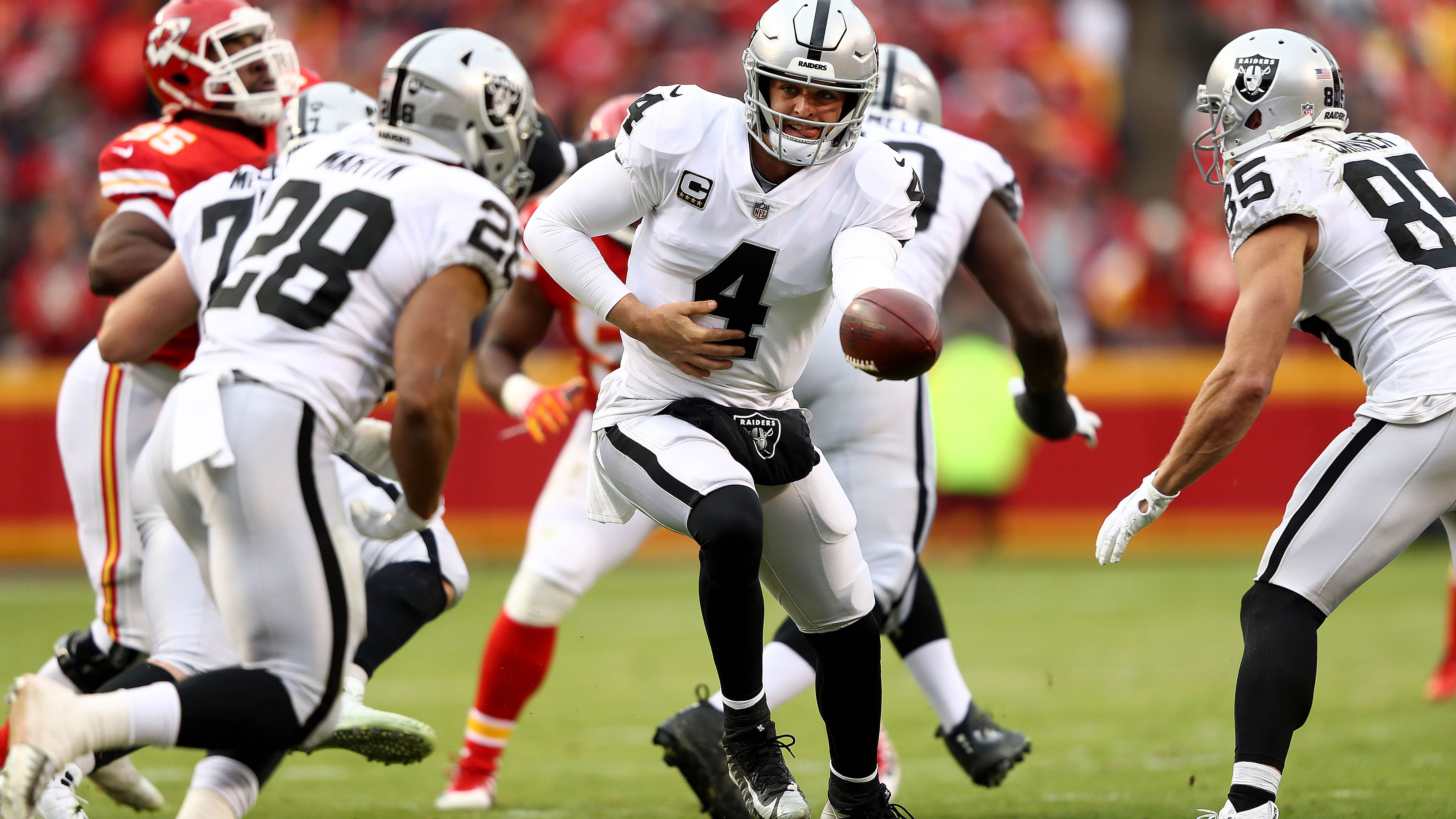 <strong>Las Vegas Raiders</strong> <br>Seitdem die Franchise von Oakland nach Las Vegas umgezogen ist, hat sie noch nicht ein Spiel in Übersee bestritten. Vorher waren sie sehr reiselustig und bestritten mehrere Partien sowohl in Mexiko-City als auch in London. Dass man sie 2025 in Berlin sieht, um bei den Colts "zu gastieren", ist eher unrealistisch – zumal ihr offizieller Werbemarkt auch in Mexiko liegt. Sie wären daher eher Gegner der Broncos.