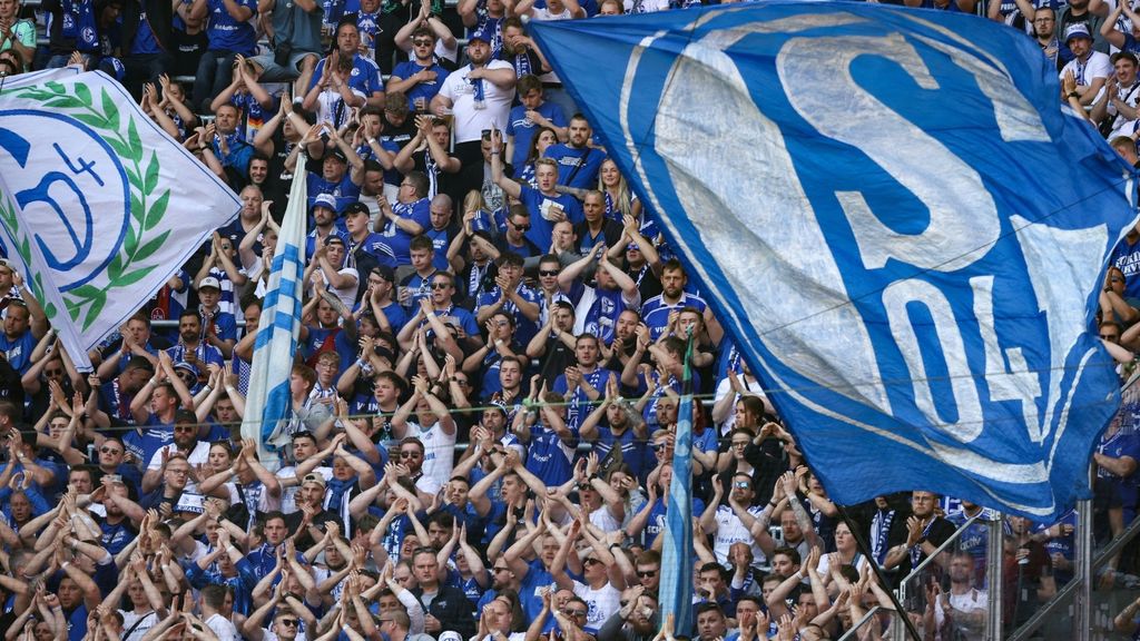 Schalke 04 Kapitän Vor Comeback Kracher Comeback So Plant Muslic Mit Karaman - uir1z99