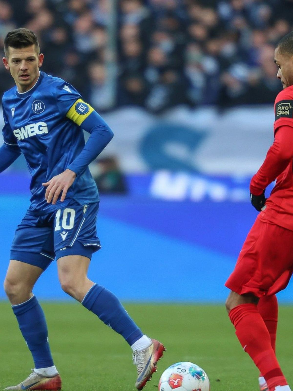 Umkämptes Spiel in Karlsruhe