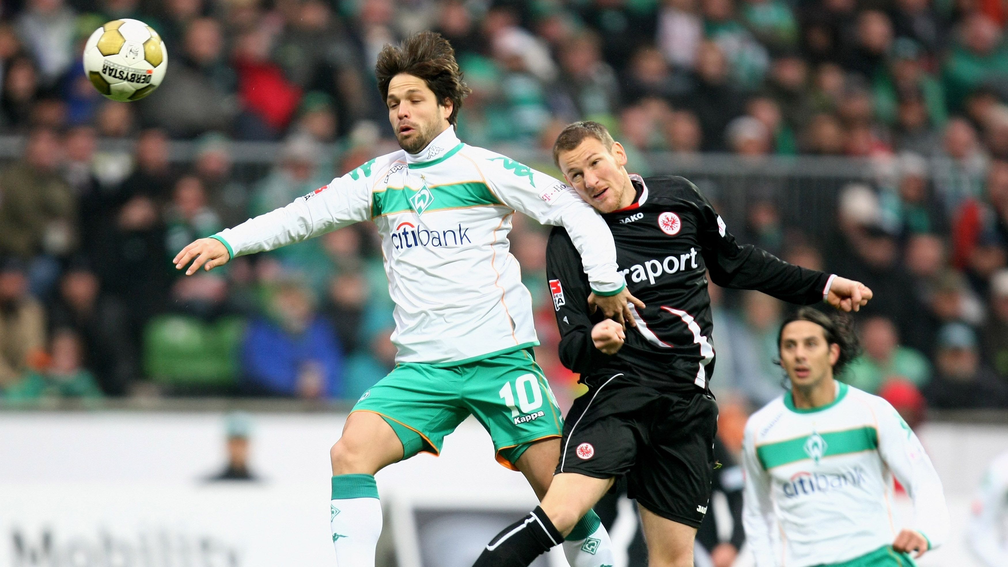 <strong>Werder Bremen: Mittelfeld<br></strong>Fast schon unter ging da die Performance von Spielmacher <strong>Diego</strong>, der "nur" einen Assist lieferte und mit einem Freistoß einen Rensing-Patzer provozierte, der zum fünften Werder-Tor führte.