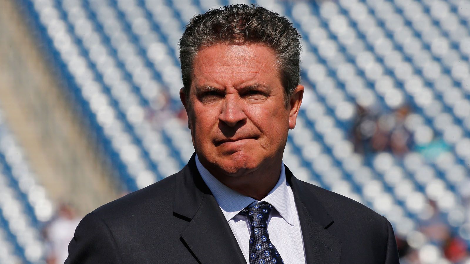 
                <strong>Dan Marino</strong><br>
                Der Hall-of-Famer Marino wurde 1979 in der vierten Runde von den Kansas City Royals gedraftet. In seiner NFL-Karriere erreichte er 1984 mit den Miami Dolphins den Super Bowl und stand neun Mal im Pro Bowl.
              