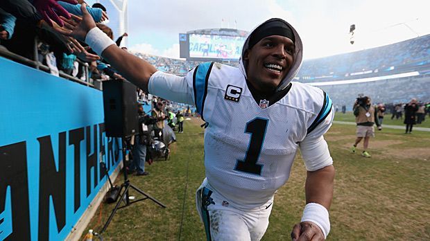 
                <strong>Platz 4: Cam Newton (Carolina Panthers)</strong><br>
                Platz 4: Cam Newton (Carolina Panthers). Der 26-jährige Quarterback war 2011 der erste Pick beim NFL Draft und führt die Panthers seither in Richtung Liga-Spitze.
              
