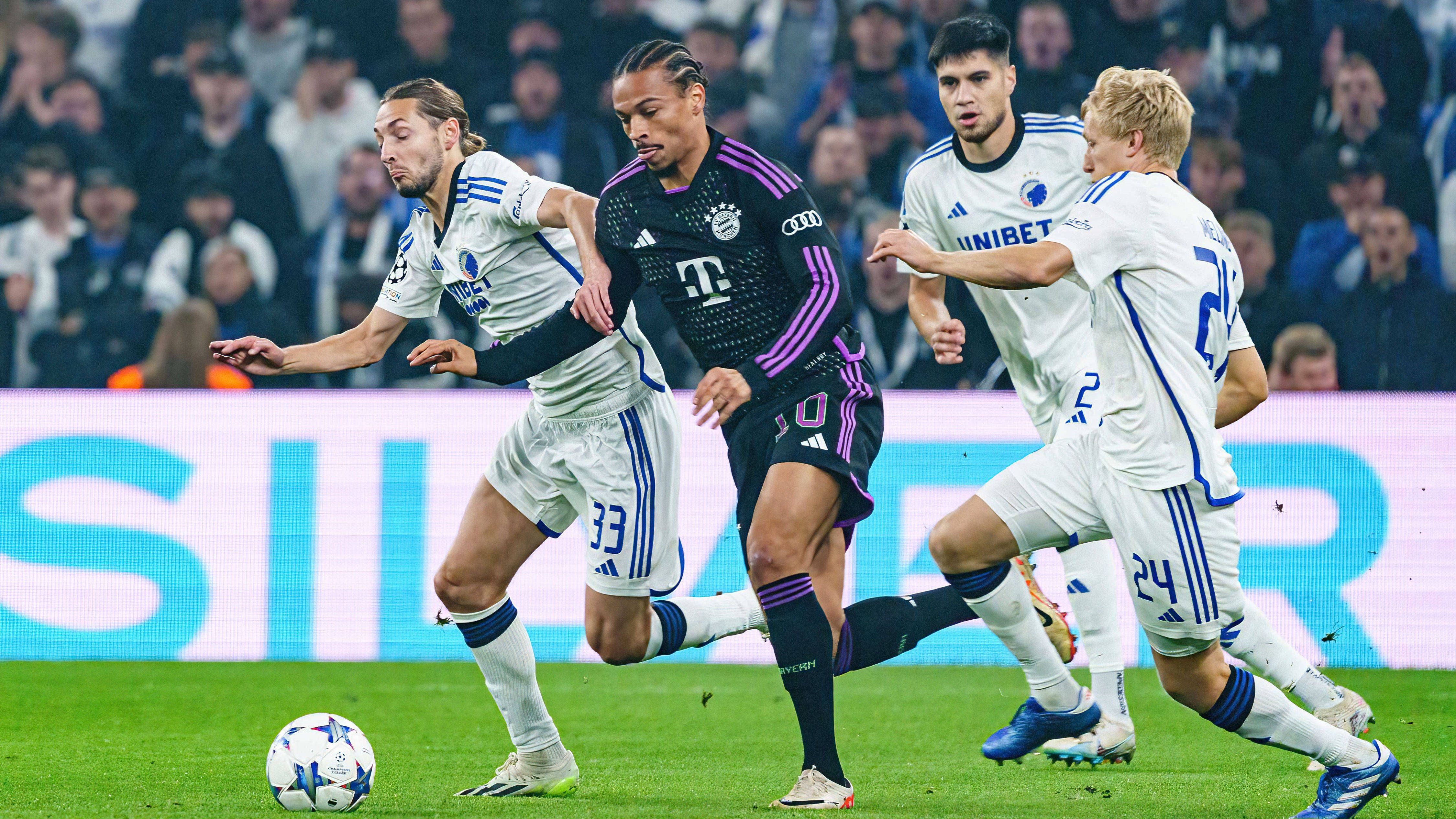 <strong>Leroy Sane</strong><br>Bereitet in der 16. Minute mustergültig die erste gute Bayern-Chance vor, doch Kane vergibt. Streut in der Folge zu viele Leichtsinnsfehler ein. Insgesamt weniger auffällig als in den vergangenen Spielen. Wird in der 77. Minute ausgewechselt. <em><strong>ran</strong></em><strong>-Note: 4</strong>