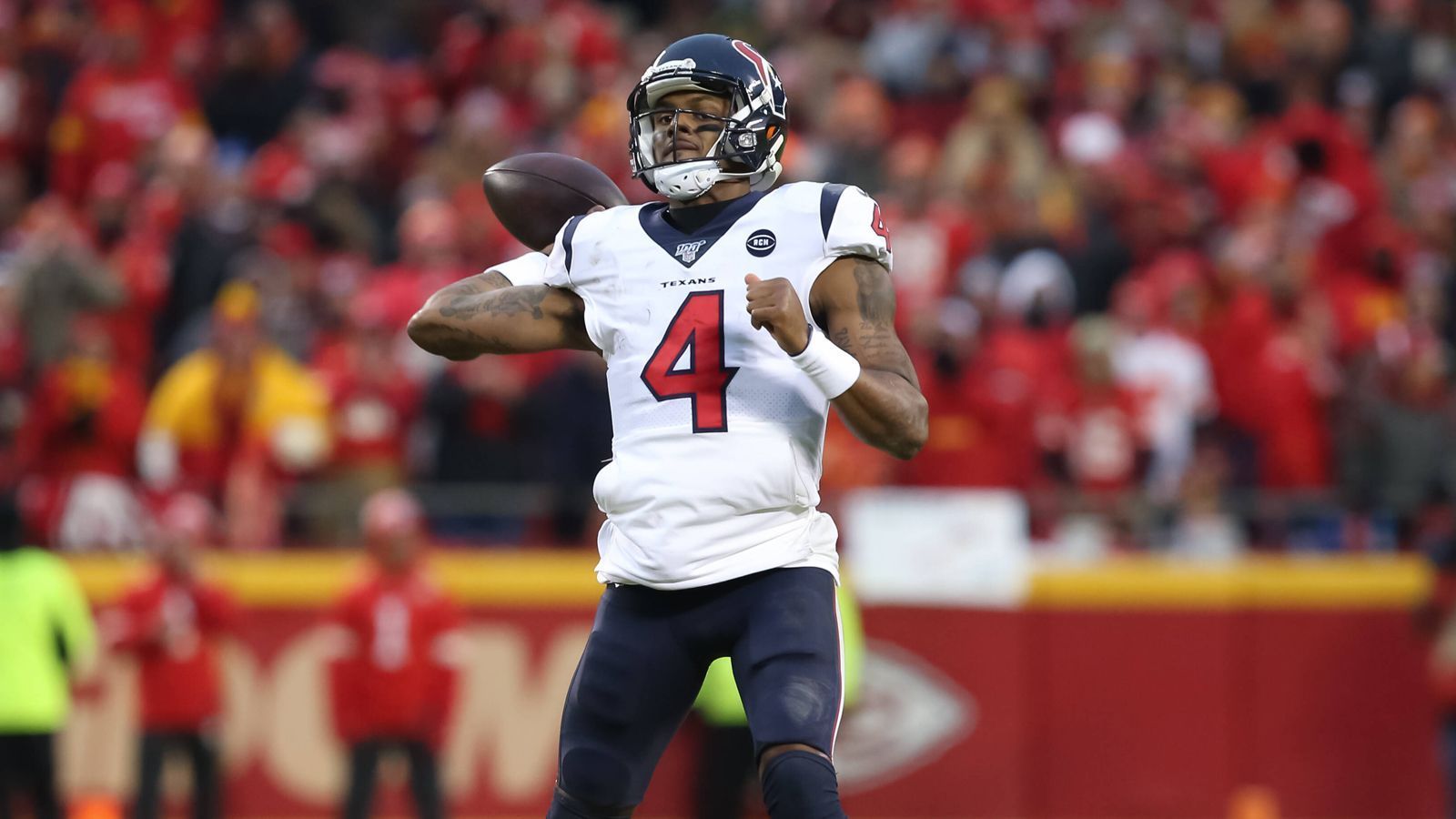 
                <strong>Platz 10: Deshaun Watson (Houston Texans)</strong><br>
                Total Cash: 29.354.246 Dollar -Vertrag bis nach der Saison 2025
              