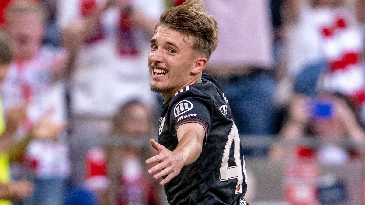 07.08.2025: Fußball: Testspiel FC Bayern München - Tottenham Hotspurs, Allianzarena: Lennart Karl (FC Bayern München) jubelt nach seinem Tor zum 3:0. *** 07 08 2025 Football test match FC Bayern Mu...