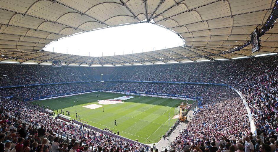 
                <strong>EM-Stadion: Volksparkstadion Hamburg</strong><br>
                57.200 PlätzeBei der WM 2006 fanden hier vier Gruppenspiele und ein Viertelfinale statt. 
              