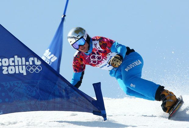 
                <strong>Snowboard, Parallel-Slalom, Herren: Bronze - Benjamin Karl - Österreich</strong><br>
                Im kleinen Finale des Parallel-Slaloms jubelt Benjamin Karl. Der Ex-Weltmeister gewinnt den Zweikampf und kann sich über Bronze freuen.
              