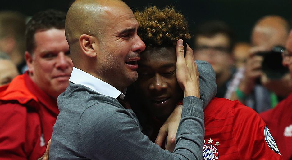 
                <strong>Pep Guardiola</strong><br>
                Guardiola herzt David Alaba und verabschiedet sich.
              