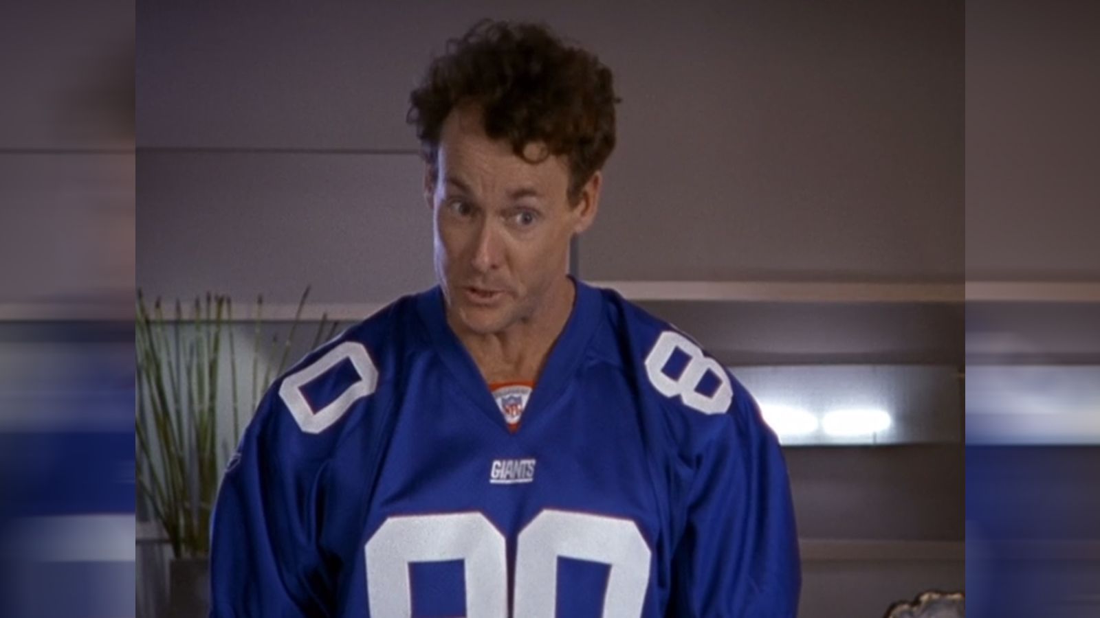 
                <strong>New York Giants - Perry Cox ("Scrubs")</strong><br>
                Dr. Perry Cox ist in der Kultserie "Scrubs - die Anfänger" nicht nur der beinharte Oberarzt des Sacred Heart Hospitals, sondern auch ein extrem großer Sportfan. Seine Liebe gehört vor allem dem NHL-Klub der Detroit Red Wings. Doch auch in der NFL hat Cox einen Favoriten: die New York Giants. 
              