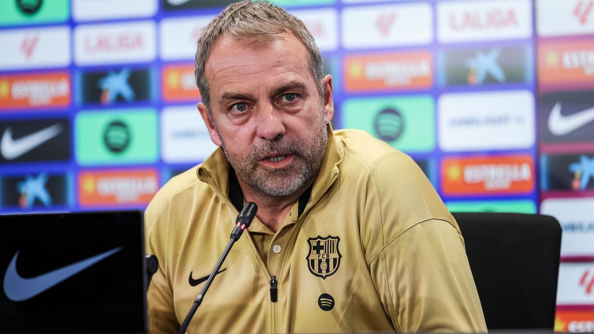 December 20, 2024, Sant Joan Despi, Barcelona, SPAIN: Hansi Flick, head coach of FC Barcelona, Barca attends his press conference, PK, Pressekonferenz during the training day of FC Barcelona ahead ...