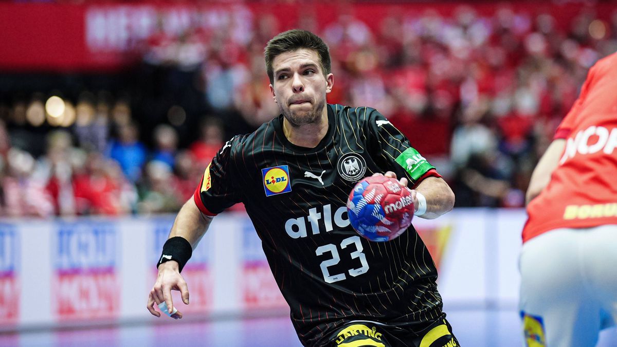 Renars Uscins (Deutschland, 23) DEN, Daenemark vs. Deutschland, Handball, IHF Weltmeisterschaft 2025, Hauptgruppe 1, Spieltag 1, 21.01.2025 DEN, Daenemark vs. Deutschland, Handball, IHF Weltmeister...