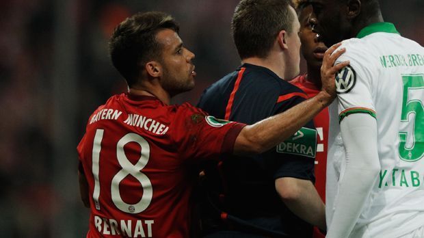 
                <strong>Juan Bernat</strong><br>
                Juan Bernat: Liefert sich viele Nickligkeiten mit Bremens Yatabre. Hat mit seinem Gegenspieler viel Arbeit, was zu Lasten seiner Offensive geht. Muss nach 58 Minuten runter. ran-Note: 4.
              