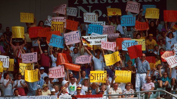 
                <strong>Spiel, Satz und Sieg: Die schönsten Erfolge von Steffi Graf und Co.</strong><br>
                Die Steffi Graf-Fans haben "ihre Steffi" bis heute ganz tief ins Herz geschlossen. 
              