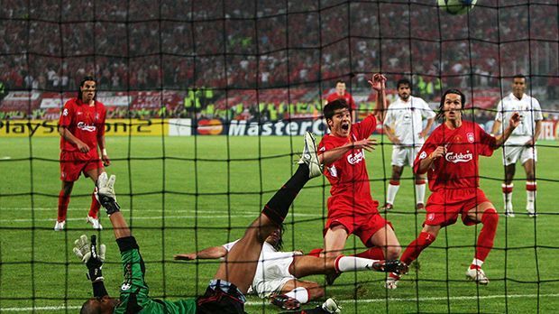 
                <strong>Liverpool dreht 0:3-Rückstand</strong><br>
                Liverpool dreht 0:3-Rückstand: Es war das verrückteste und emotionalste Champions-League-Finale aller Zeiten. Mit gutem Ende für Liverpool und einem ganz bitteren Ende für den AC Mailand. Die Italiener führten 2005 zur Pause souverän mit 3:0.
              