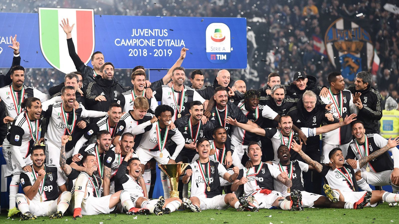 
                <strong>Topf 1: Juventus Turin</strong><br>
                Meister in ItalienGrößter CL-Erfolg: Sieger 1985, 1996
              