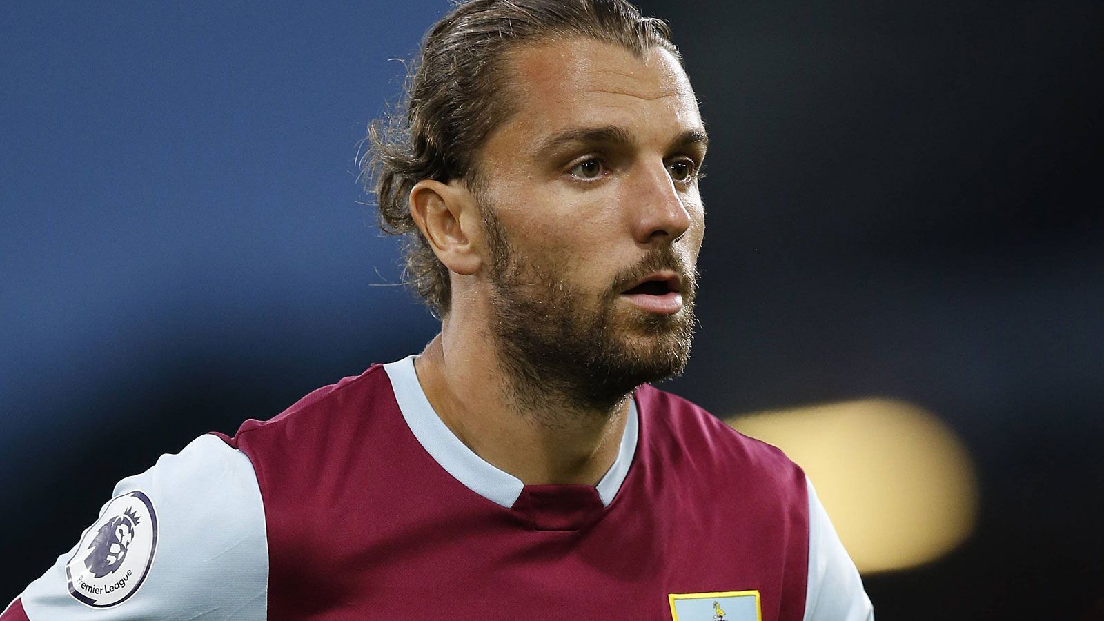 
                <strong>FC Burnley</strong><br>
                Gesamtausgaben: 9,4 Millionen EuroTeuerster Einkauf: Jay Rodriguez (5,5 Millionen Euro)
              