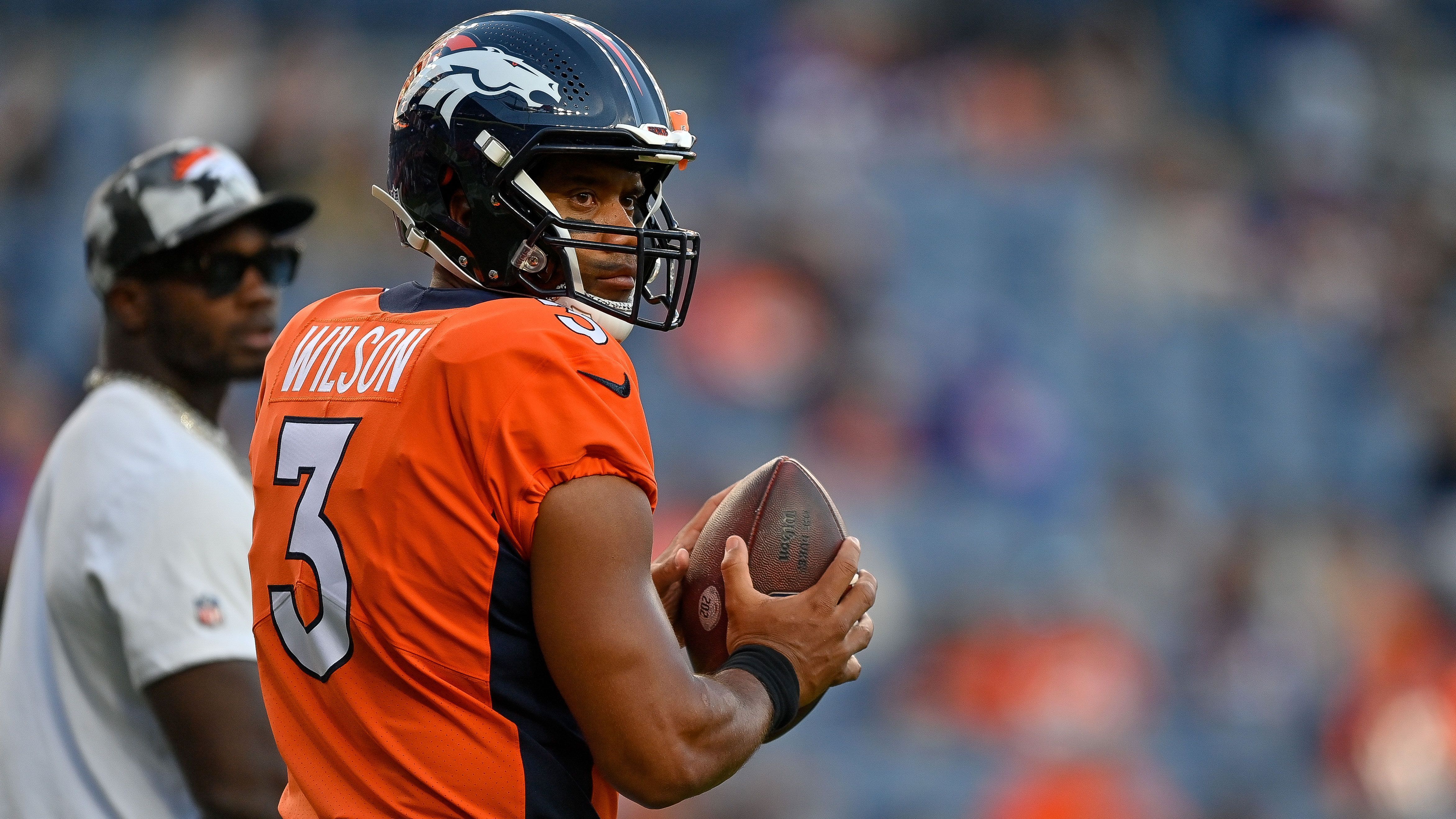 
                <strong>Russell Wilson (Denver Broncos)</strong><br>
                Verkaufsschlager in sieben US-Bundesstaaten: Alaska, Montana, Idaho, Wyoming, Colorado, New Mexico und Arizona
              