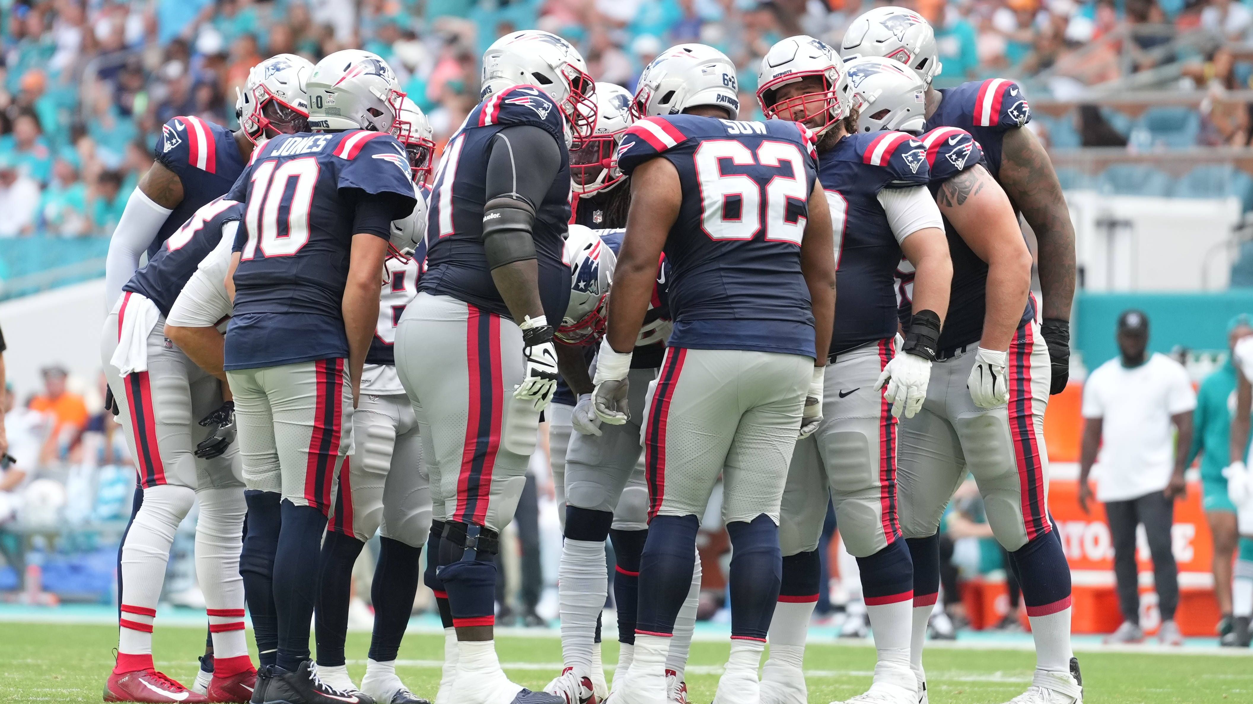 <strong>Gewinner: Offensive Line der New England Patriots</strong><br>Der nächste Gegner der Commanders darf sich trotzdem nicht völlig zurücklehnen. Mit Jonathan Allen steht noch immer ein hervorragender Verteidiger in der Defensive Line von Head Coach Ron Rivera. Dennoch dürfte sich Bill Belichick beim Erstellen des Gameplans ein klein wenig entspannt haben.