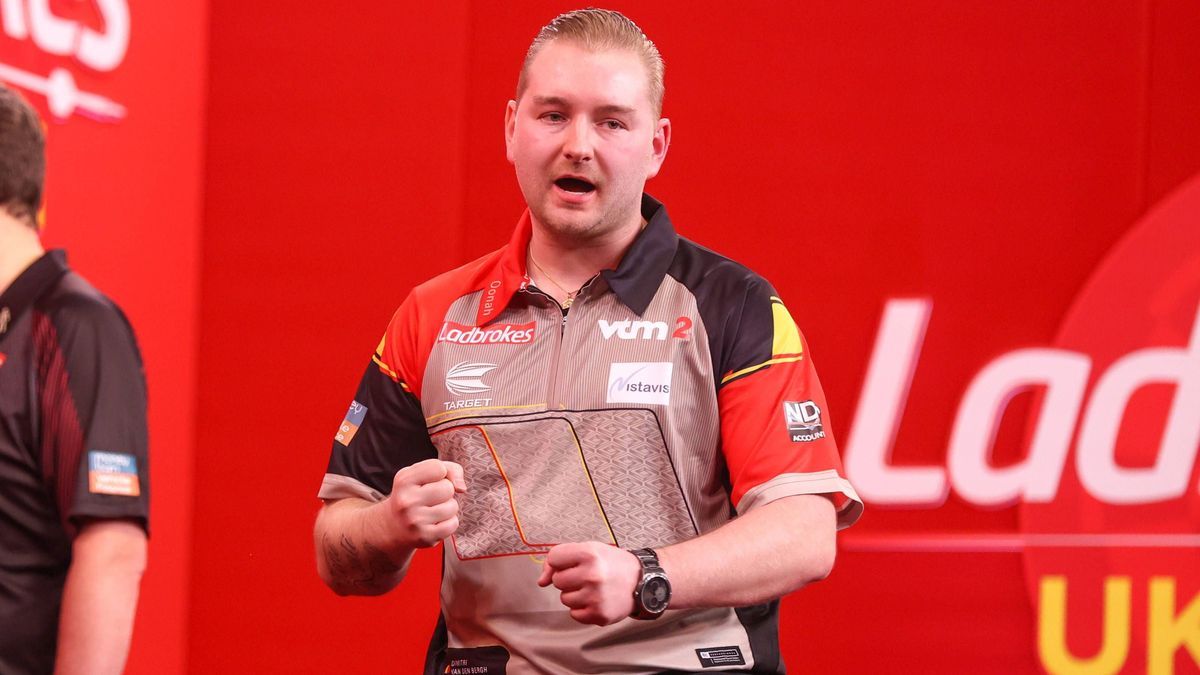 Darts 2024 UK Open Dimitri Van den Bergh hits a double and celebrates during the 2024 UK Darts Open at Butlins Minehead, Minehead, United Kingdom on 3 March 2024. Editorial use only , Copyright: xS...