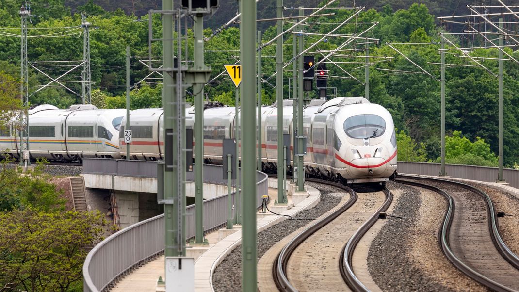 Die ICE-Bahnstrecke zwischen Berlin und Hamburg wird ab diesem Freitag (16. August) für vier Monate gesperrt (Symbolbild)