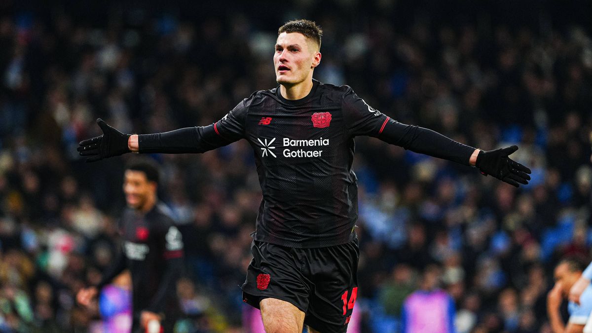 Torjubel Patrik Schick (Bayer 04 Leverkusen, 14) nach Tor zum 0:2 per Kopfball ENG, Manchester City vs. Bayer 04 Leverkusen, Fussball, UEFA Champions League, Spieltag 5, Spielzeit 2025 2026, 25.11....