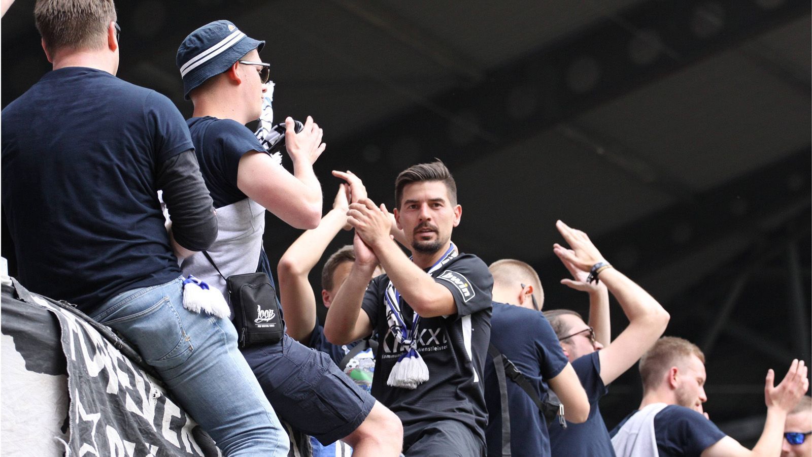 
                <strong>Platz 11: SV Meppen</strong><br>
                Verkaufte Dauerkarten für die Saison 2019/20: 2.200
              