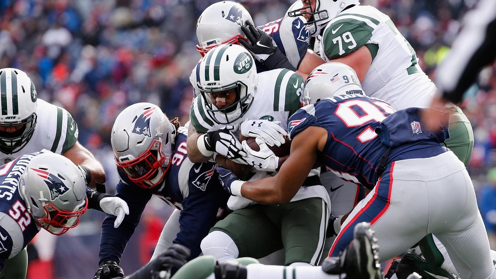 
                <strong>New England Patriots gegen New York Jets (71-54-1)</strong><br>
                Boston vs. New York, Part I: Die alljährlichen zwei Division-Duelle fanden 2007 ihren Höhepunkt in "Spygate", als die NFL die New England Patriots und Head Coach Bill Belichick wegen Spionage zu einer Strafe von 250.000 bzw. 500.000 Dollar verurteilte. Belichick soll die Zeichen der Jets-Trainer auf Video aufgenommen haben, um sie zu entschlüsseln. Belichick sorgte bereits 1999 für Ärger in New York. Nachdem er zum Coach der Jets befördert wurde, gab er wenig später bei seiner Antrittsrede seinen Rücktritt bekannt, um kurz darauf bei den Patriots anzuheuern.
              