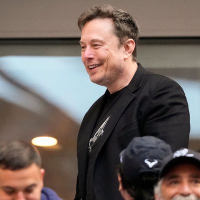 Trump-Unterstützer Elon Musk sorgt mit einem Tweet erneut für große Empörung.