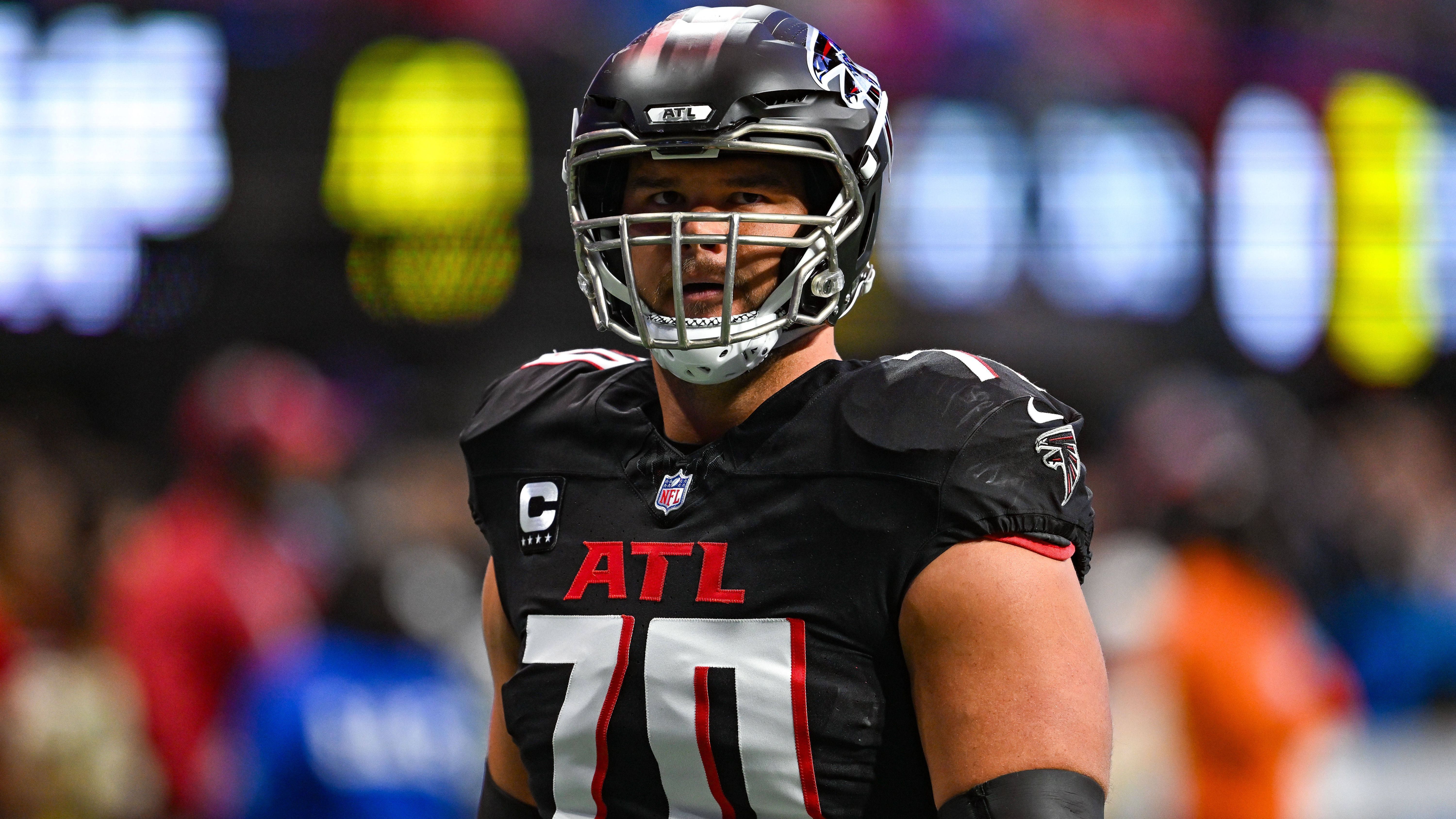 <strong>Atlanta Falcons</strong><br>- Jake Matthews (2 Jahre, Millionen US-Dollar, im Bild)<br>- Edge Leonard Floyd (1 Jahr, 10 Millionen US-Dollar)<br>- LB Divine Deablo (2 Jahre, 14 Millionen US-Dollar)<br>- LS Liam McCullough (4 Jahre)