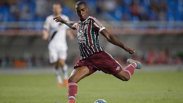 
                <strong>Gerson</strong><br>
                Gerson: Der AS Rom wird das brasilianische Offensivtalent von Fluminense Rio de Janeiro im Winter für einen kolportierte Ablösesesumme von 16 Millionen Euro unter Vertrag nehmen.
              
