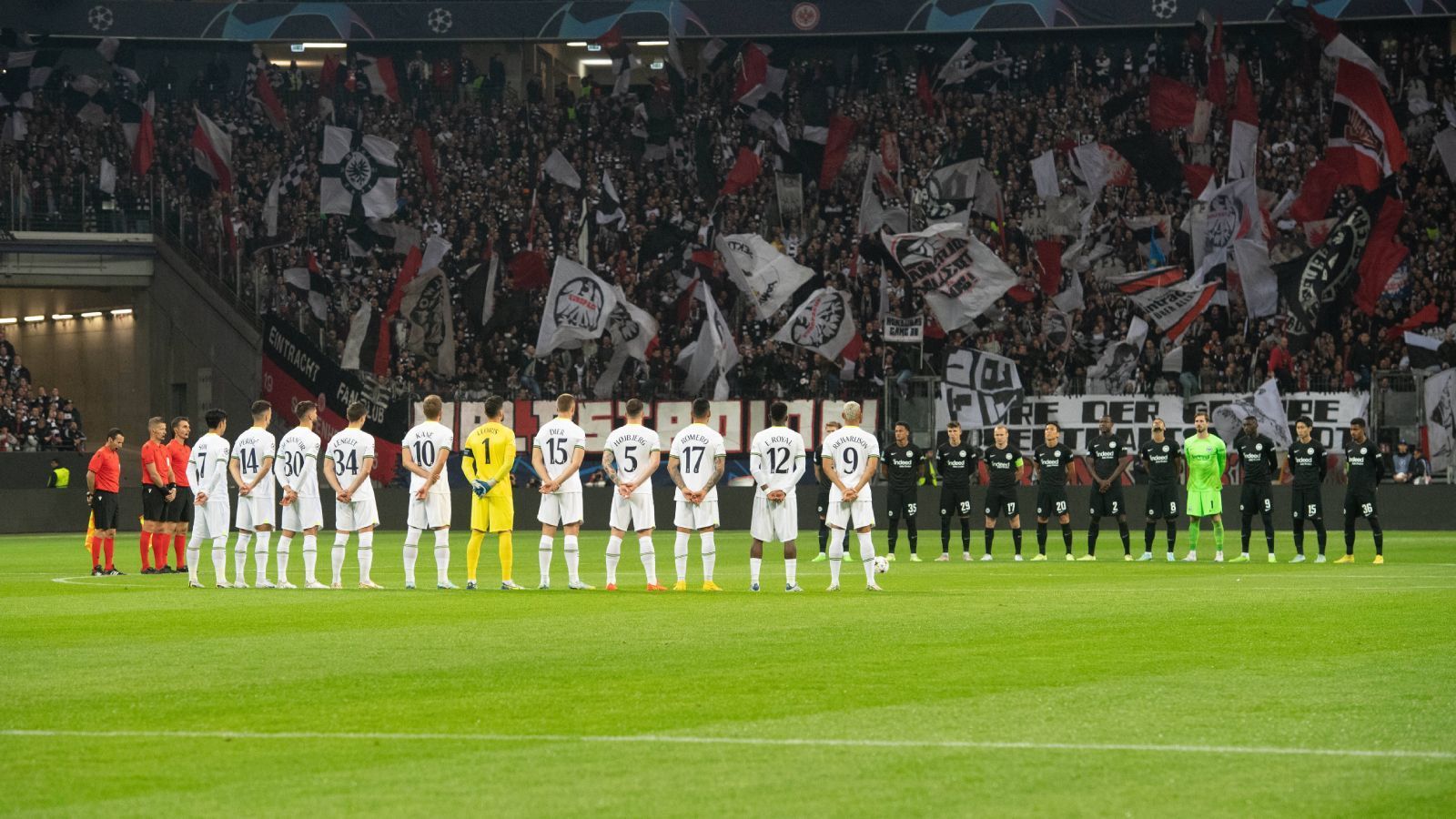 
                <strong>Gruppe D</strong><br>
                ZUR TABELLETottenham Hotspur ist GruppensiegerEintracht Frankfurt ist ZweiterSporting Lissabon spielt in der Europa LeagueOlympique Marseille ist Letzter
              