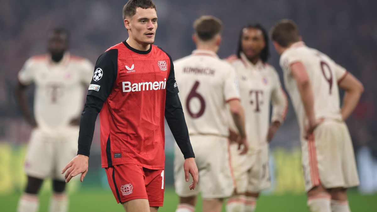 FC Bayern München v Bayer 04 Leverkusen - UEFA Champions League 2024/25 Round of 16 First Leg