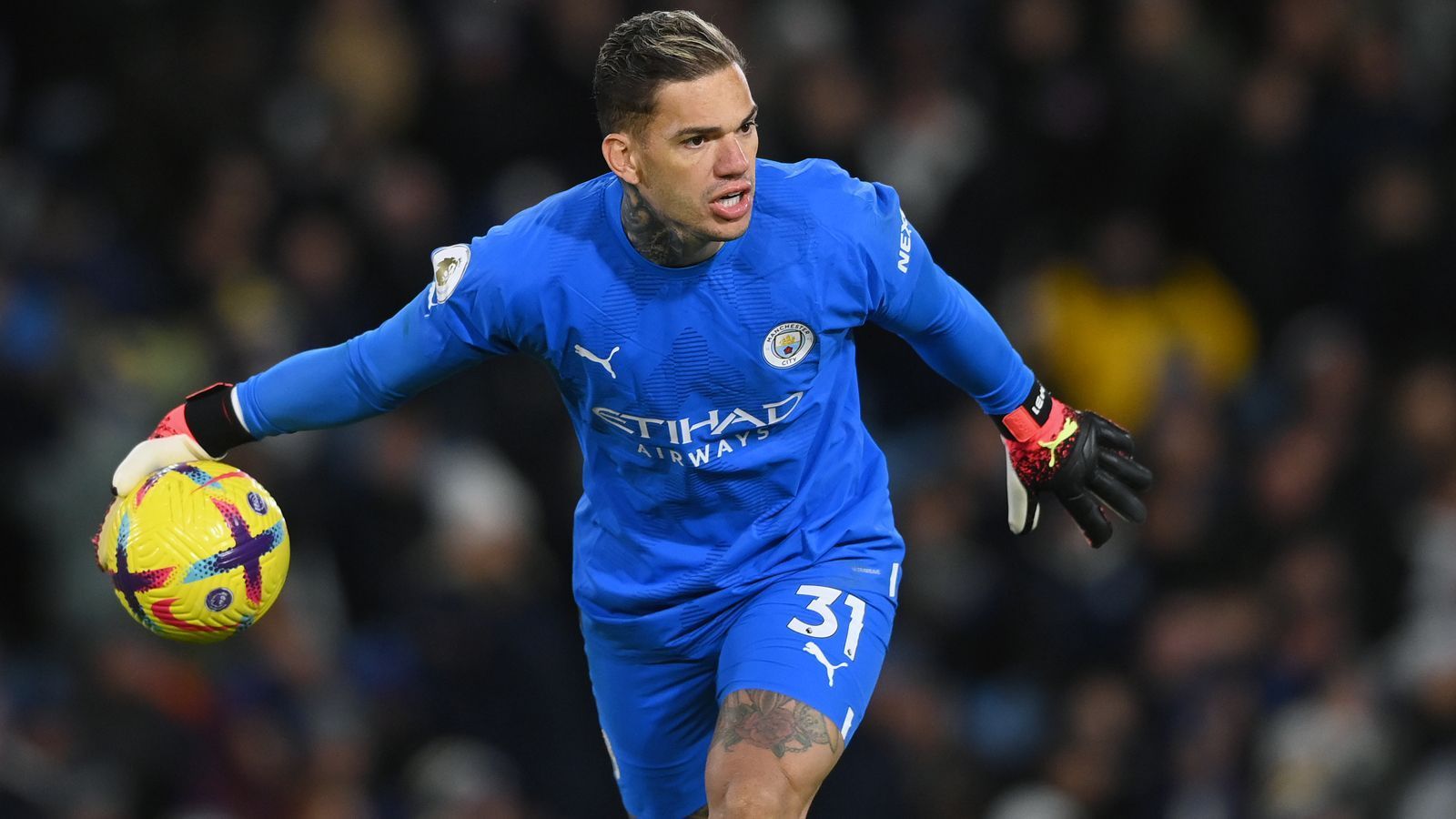 
                <strong>Ederson (Manchester City)</strong><br>
                &#x2022; Liga-Spiele ohne Gegentor: 8<br>&#x2022; Einsätze: 20<br>&#x2022; Zu-Null-Quote: 40 Prozent<br>
              