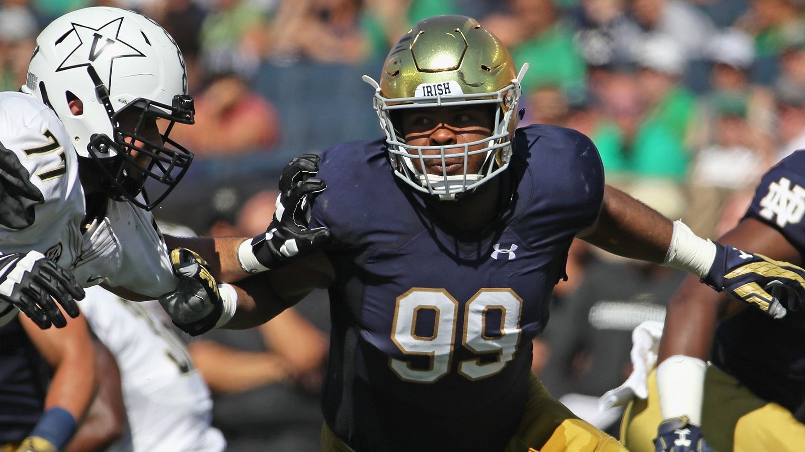 
                <strong>28. Pick - Los Angeles Chargers: DT Jerry Tillery (Notre Dame)</strong><br>
                Vertrag unterschriebenSigning Bonus: 6.327.024 DollarGesamtgehalt: 11.422.158 Dollar
              