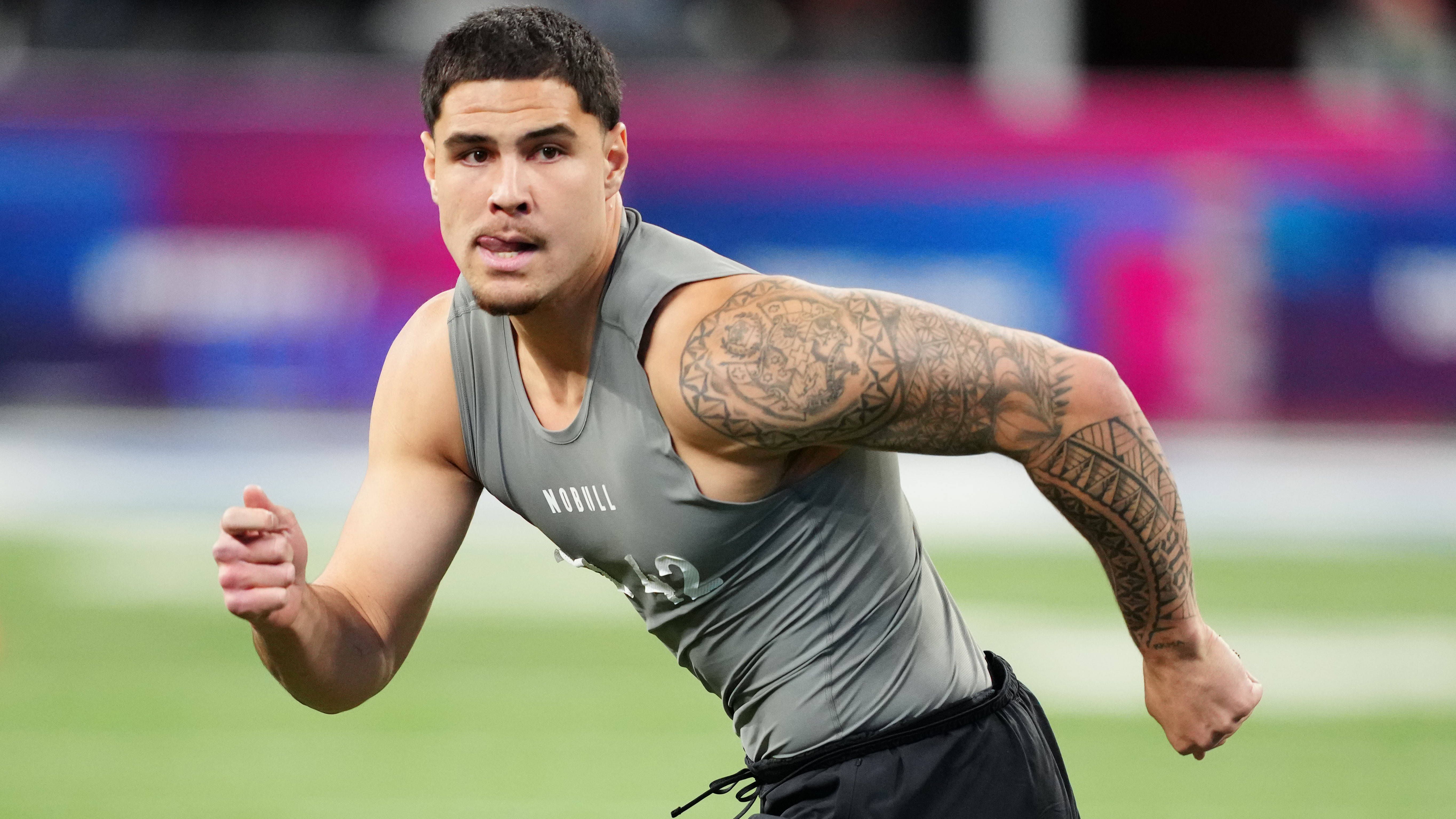 <strong>Pick 26: Tampa Bay Buccaneers: Laiatu Latu, EDGE, UCLA</strong><br>Die Buccaneers verstärken ihren Pass Rush.