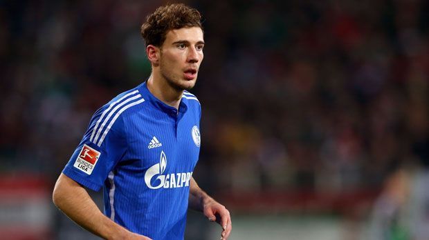 
                <strong>Leon Goretzka (FC Schalke 04)</strong><br>
                Leon Goretzka (FC Schalke 04): Für den Mittelfeld-Hünen der Knappen wird es im Kampf um ein EM-Ticket ganz eng. Er verletzt sich im Februar an der Schulter und fällt nun wohl länger aus. Damit verstreicht wichtige Zeit im Rennen um einen Kaderplatz für Goretzka, der bereits 2014 in einem Freundschaftsspiel gegen Polen mitwirkte. Als Kapitän der U21 wäre der Schalker aber zumindest in Rio sicher dabei. ran-Voting: 2 Prozent.
              