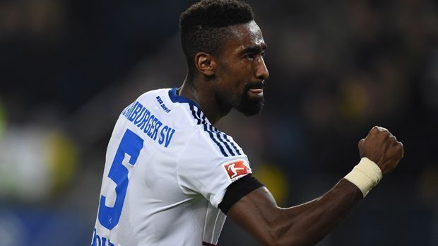 
                <strong>Johan Djourou</strong><br>
                ... mit meiner Frau Emilie gedreht. Es war die Chance, in die Welt des Films einzusteigen." Der Innenverteidiger ist nicht der einzige Sportler, der im Film zu sehen sein wird. Sein ehemaliger Arsenal-Kollege Bacary Sagna (jetzt Manchester City) und Ex-Stürmer Louis Saha haben ebenfalls eine Rolle in "N.O.L.A Circus". Zudem sind die NBA-Stars Nicolas Batum und Ian Mahinmi dabei.
              