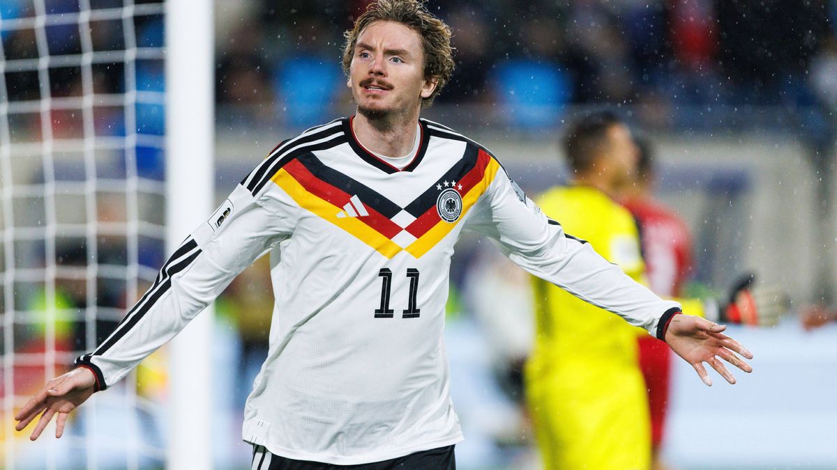 Nick Woltemade (Deutschland) bejubelt den Treffer zum 0:1, Luxemburg vs Deutschland, Fussball, European Qualifiers, 09. Spieltag, Saison 2025 2026, 14.11.2025 Luxemburg vs Deutschland, Fussball, Eu...