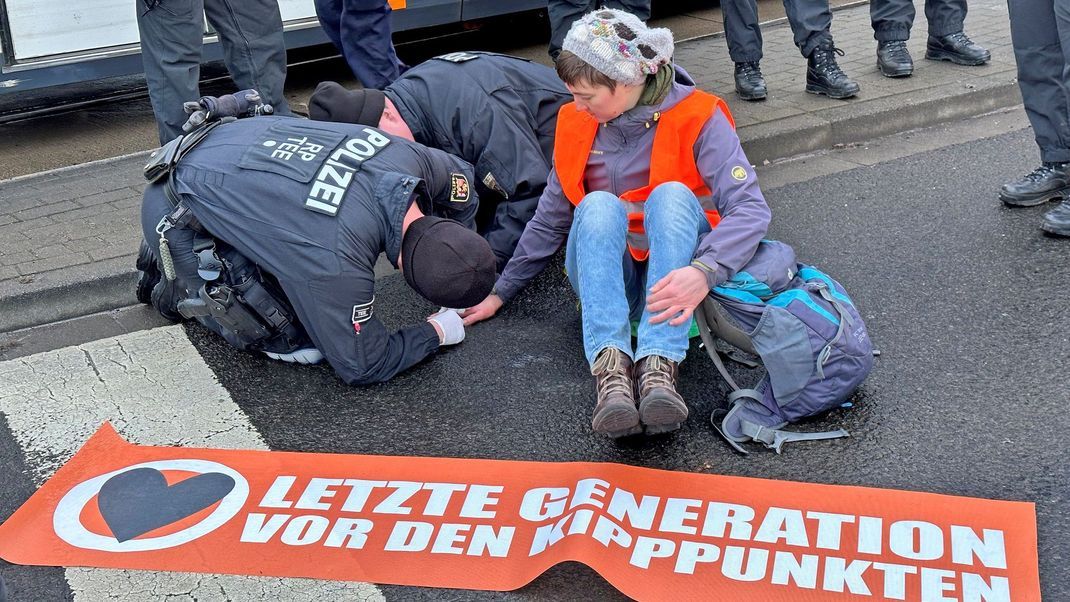 SPD-Vize Rehlinger sieht Aktionen der Letzten Generation kritisch.
