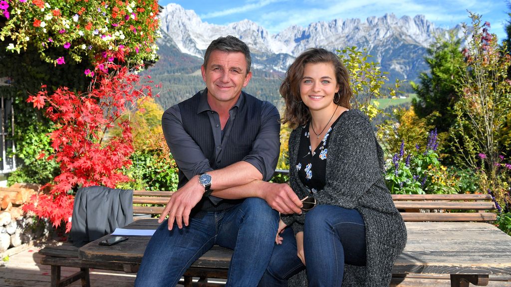 Hans Sigl und Ronja Forcher in "Der Bergdoktor": So lang verbindet sie ihre Vater-Tochter-Beziehung