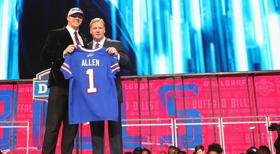 
                <strong>7. Josh Allen (Quarterback, Buffalo Bills) </strong><br>
                Vermutetes Gehalt: 21.374.589 US-Dollar, davon 13.625.156 US-Dollar Signing Bonus.
              