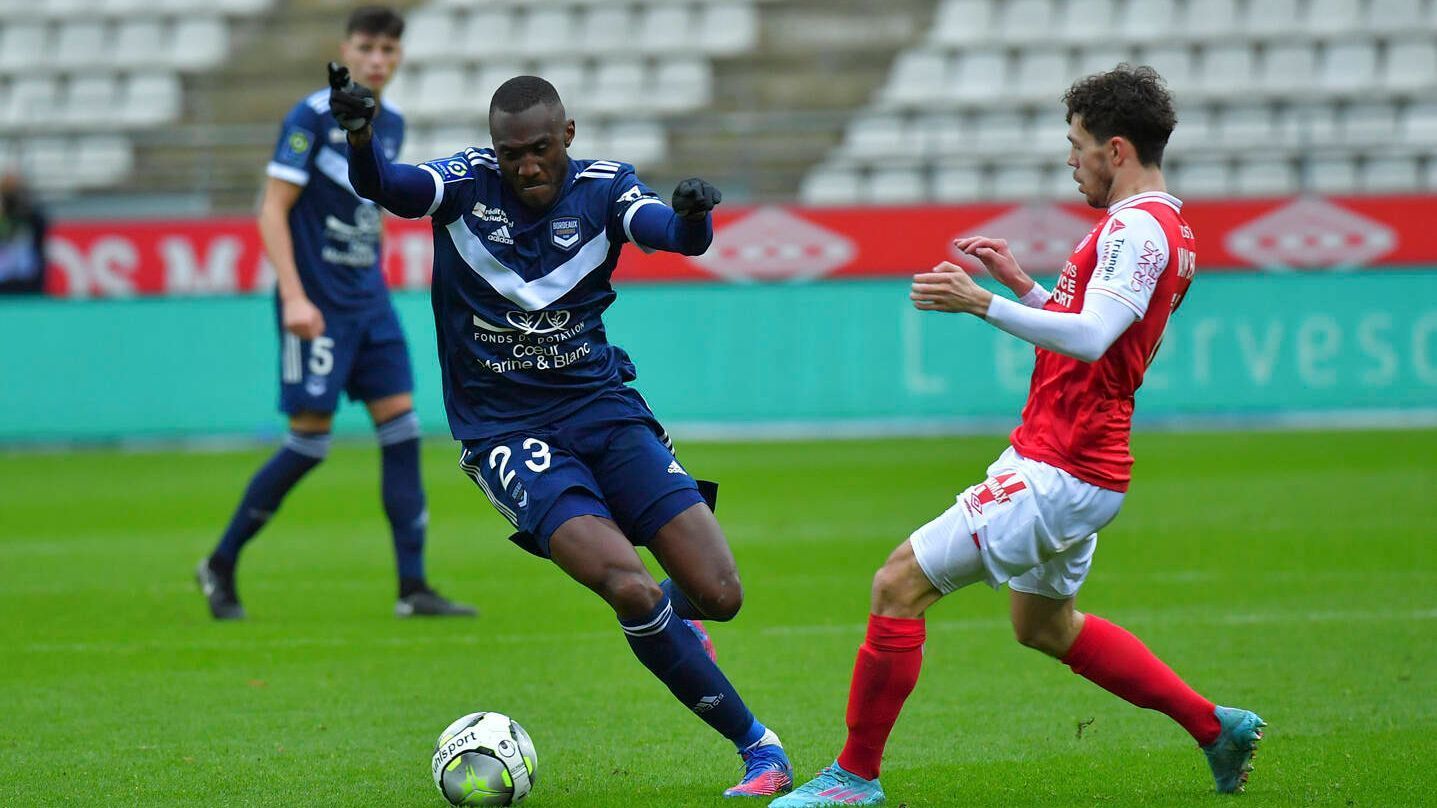 
                <strong>Joshua Guilavogui (VfL Wolfsburg)</strong><br>
                Bislang verliehen an: Girondins BordeauxTendenz: Sieht in Wolfsburg keine Zukunft mehr, ein Abnehmer ist aber noch nicht gefunden.
              