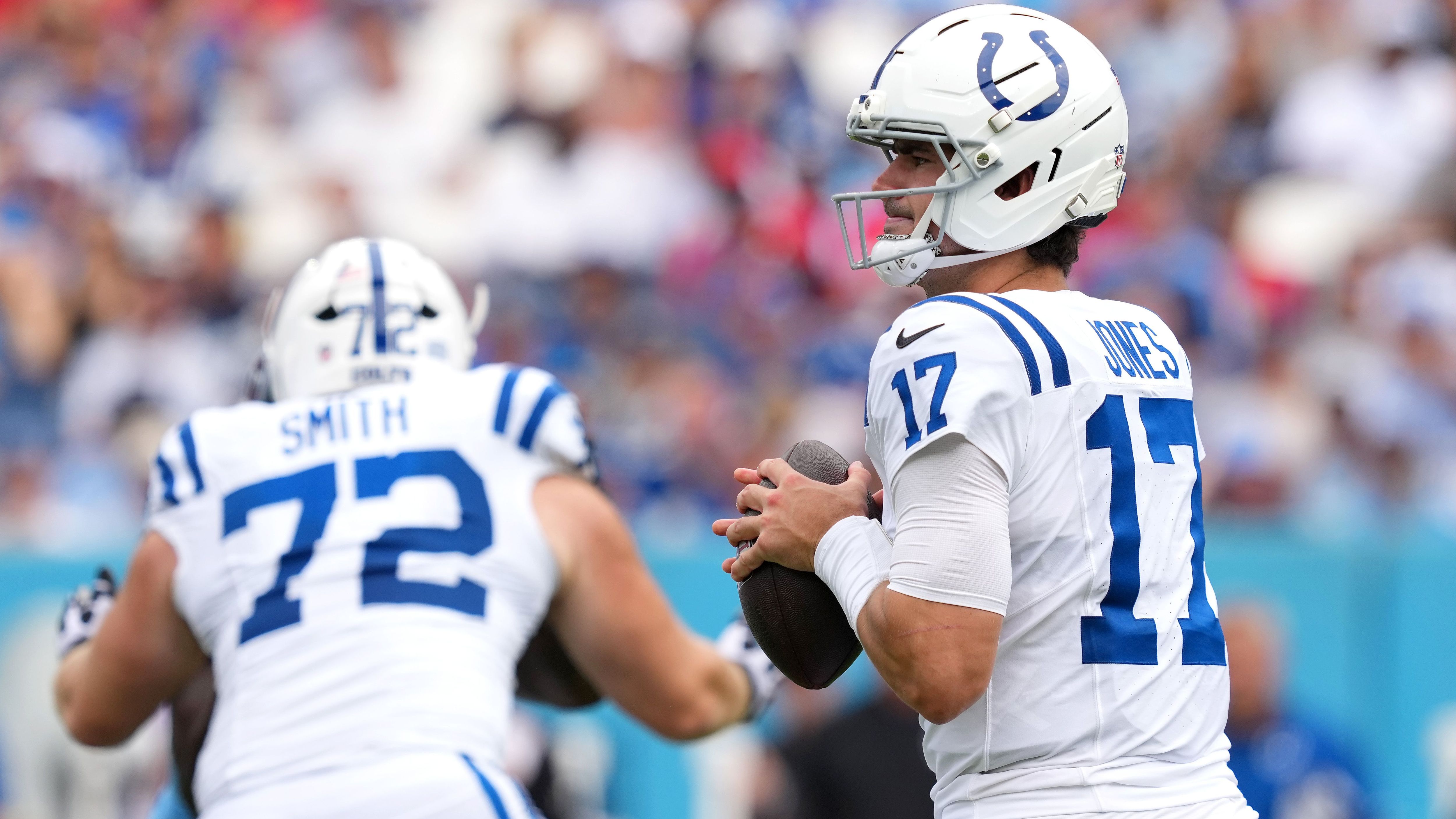 <strong>Indianapolis Colts at Los Angeles Rams 31:28</strong><br>Der Cinderella-Run der Colts mit Daniel Jones auf der Quarterback-Position geht weiter! In einem engen Spiel ist es jedoch Running Back Jonathan Taylor, der den Unterschied macht und von der Rams-Defense kaum zu stoppen ist. Der Colts-Punter musste auch diesmal nur ein einziges Mal aufs Feld und steht in der gesamten Saison 2025 bislang erst bei zwei Punts. Die Rams hingegen haben nach der Niederlage gegen die Eagles nun eine Bilanz von 2-2.