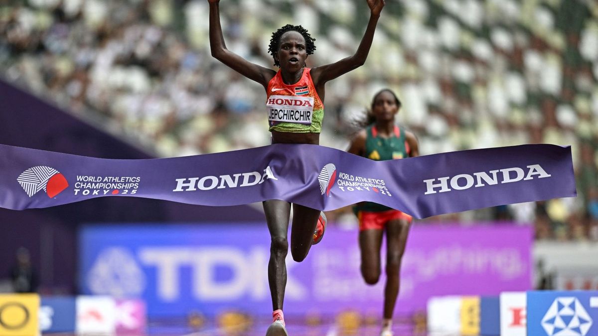 Peres Jepchirchir jubelt über Marathon-Gold
