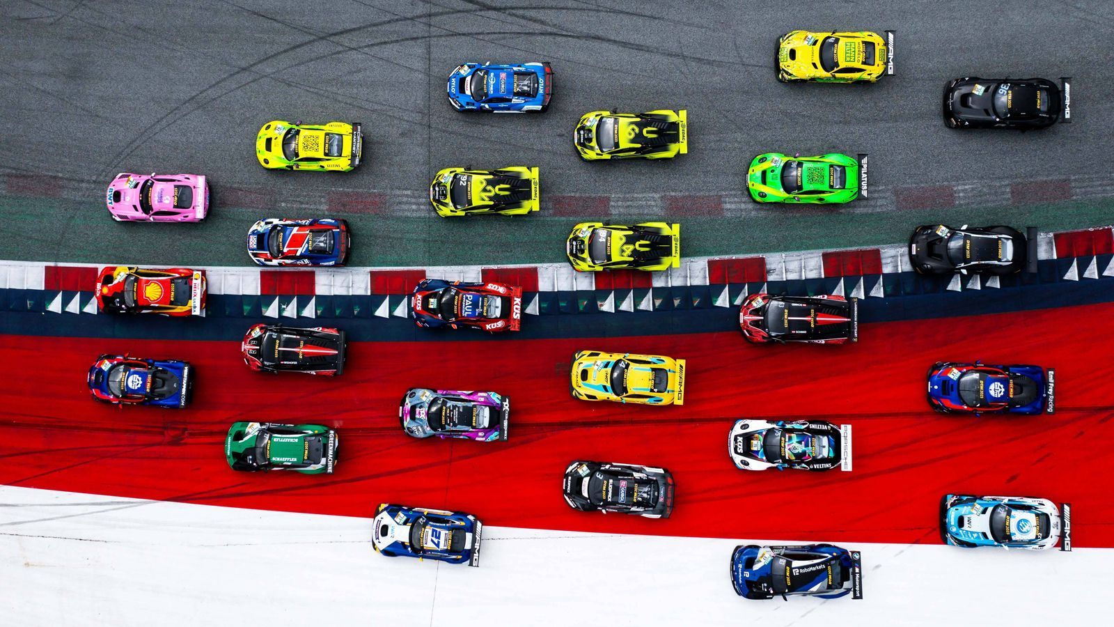 
                <strong>Die Auto-Designs der DTM-Fahrer 2023</strong><br>
                Mit 28 Fahrern, 14 Teams und sechs Marken wird die DTM 2023 (live auf ProSieben und ran.de) nicht spannend - sondern auch bunt. ran zeigt die Designs der Autos.
              